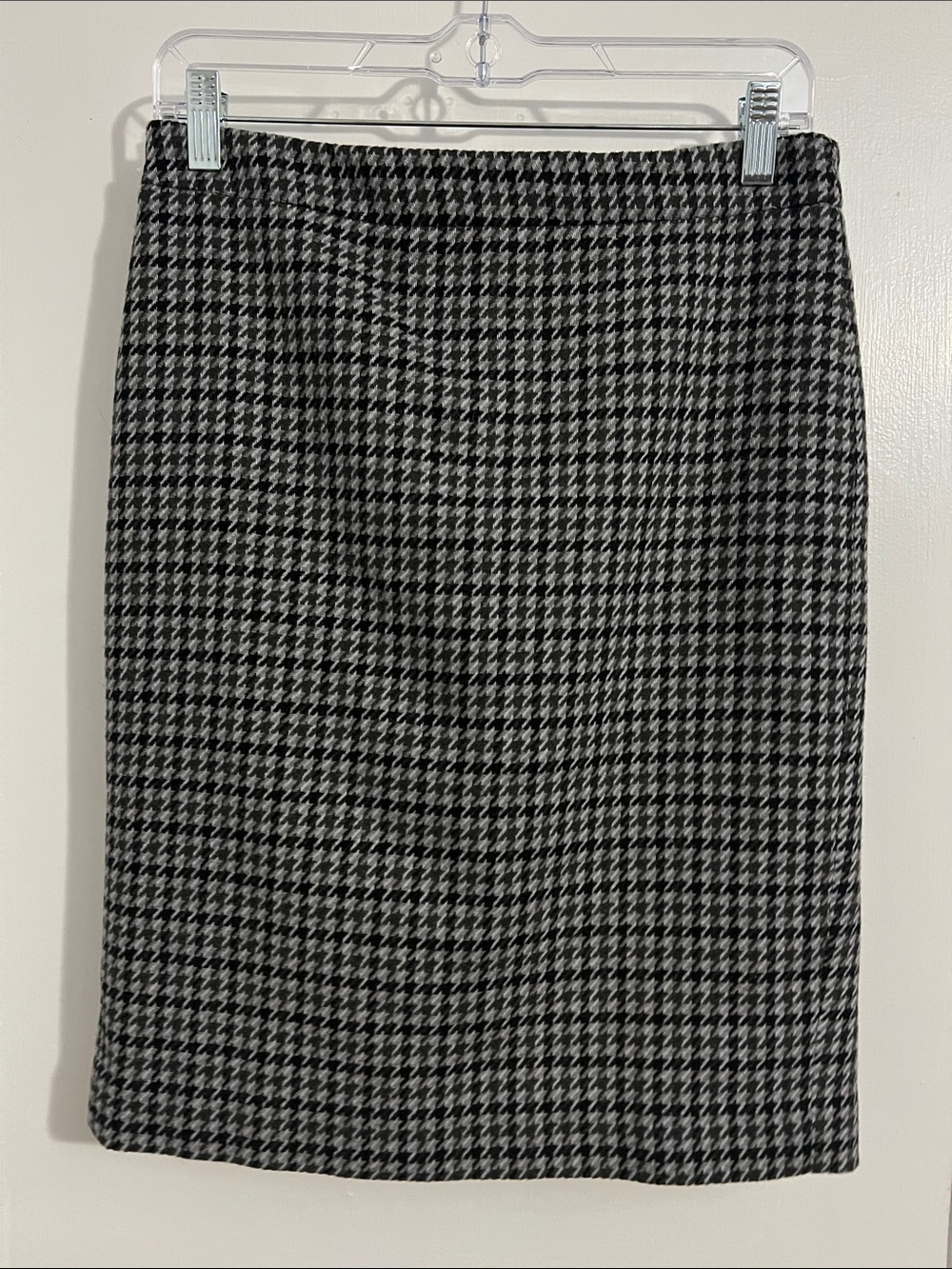 J. Crew Houndstooth Pencil Skirt in Black and Gray